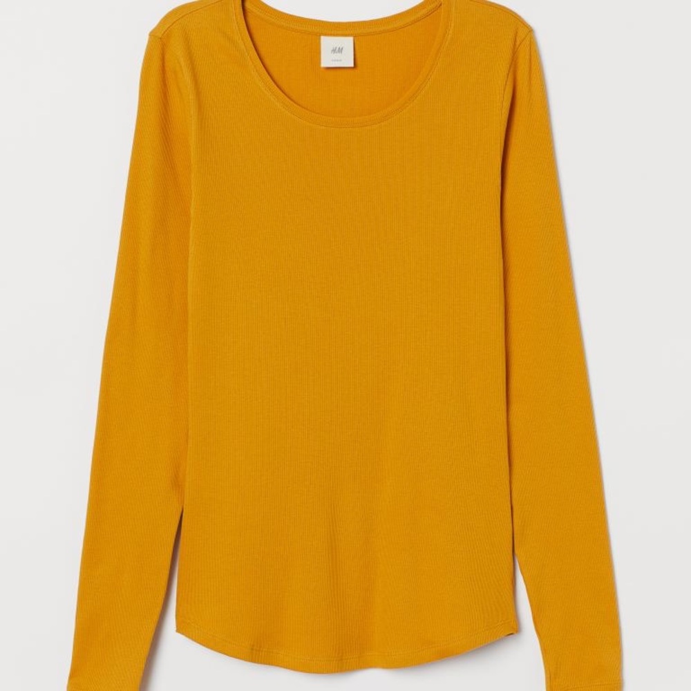 Mustard yellow long sleeve top,medium